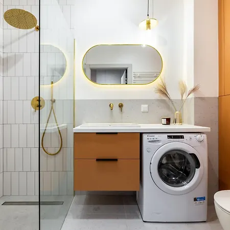 Modern Apartment *